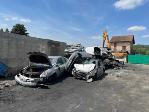 Débarrasser voiture pour casse centre VHU agréé